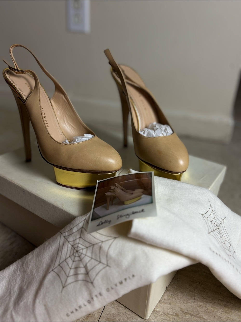 Vero Cuoio Beige Leather Slingback Pumps with Gold Platform